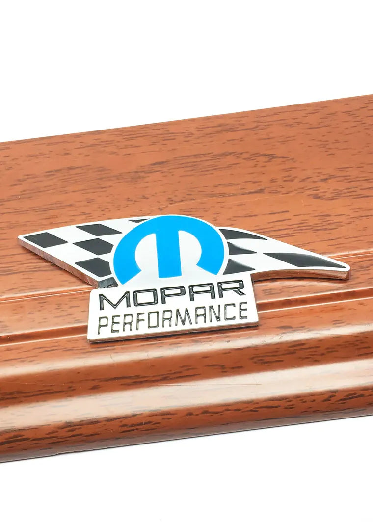 Emblema Automotivo Mopar Performance em Metal 3D